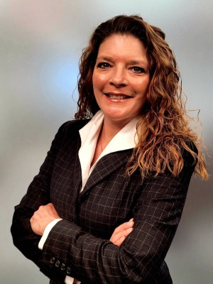 Brandi Hickson Headshot -300x400